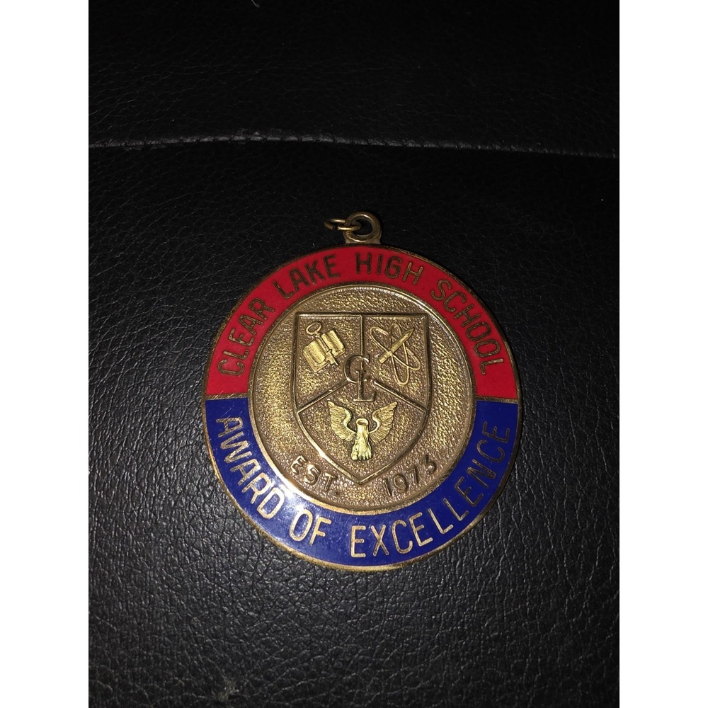 Award Of Excellence Medal Clear Lake HS Engraved W/ NASA Astronauts 1988